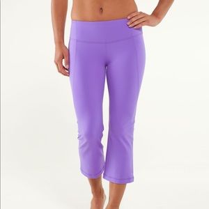 Lululemon Gather & Crow Crop